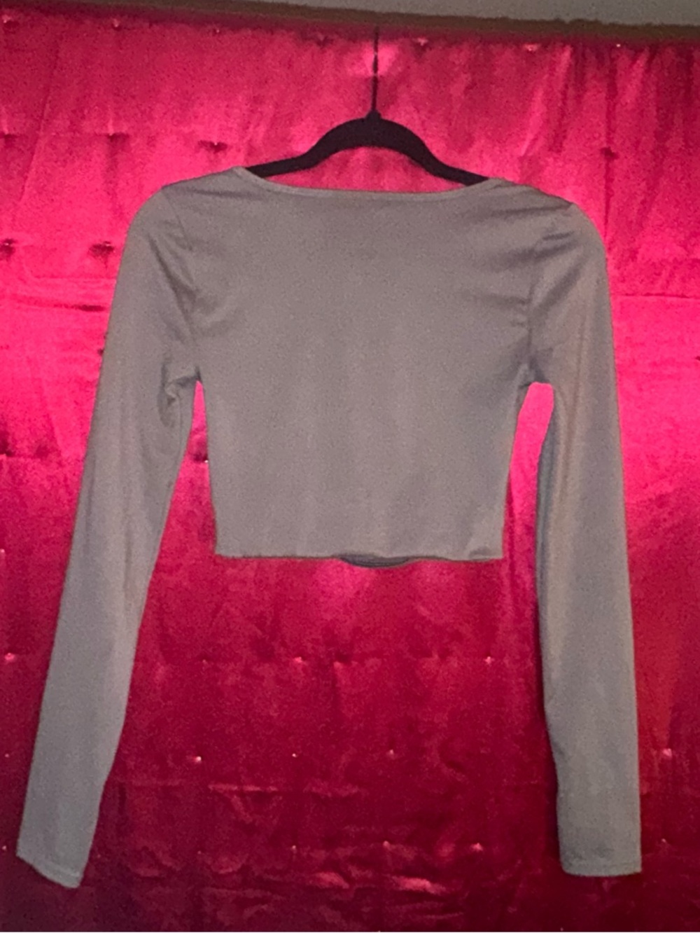 👑 Size XS Compression Long-Sleeve Athletic Cropped Top in Light Gray